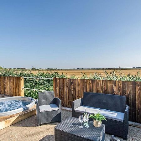 Hideaway By Liv Retreats Ξενοδοχείο Southrey  Εξωτερικό φωτογραφία